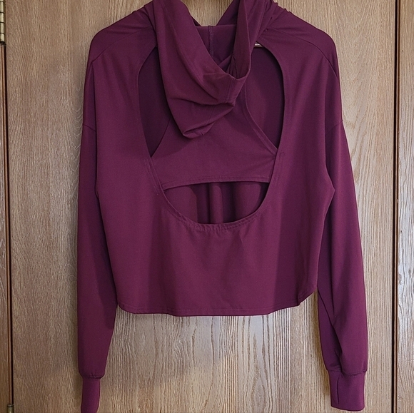 Gilly Hicks‎ GO open back hoodie - Picture 2 of 5